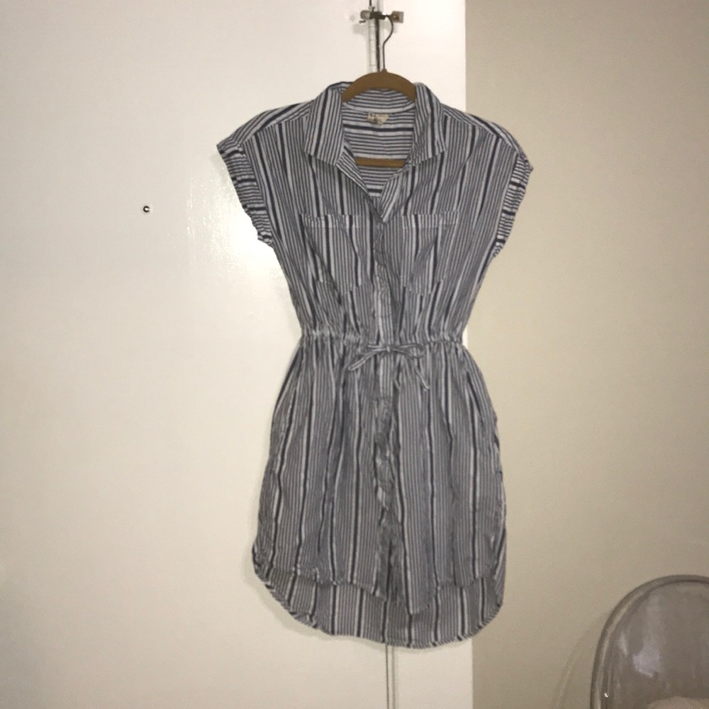 White and navy striped dress with pockets